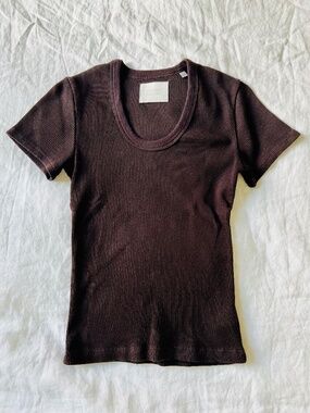 citizens of humanity maude u neck tee in chocolate